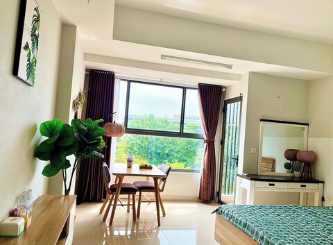 탄손냇 공항 근처의 나이스 아파트먼트