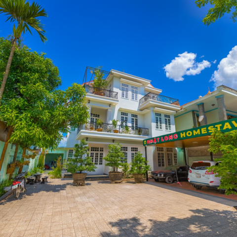 Nhat Long Homestay