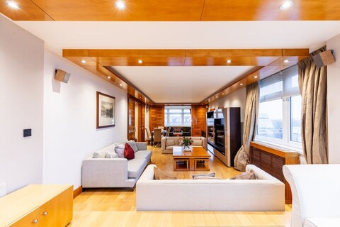 메이페어 디럭스 아파트먼트