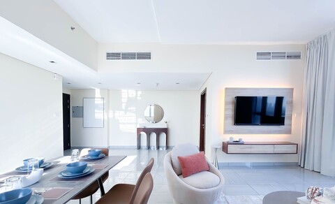 스타일리시 1베드룸, 발코니 시티 뷰, O2 타워, JVC