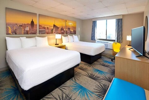 데이즈 인 바이 윈덤 파시파니