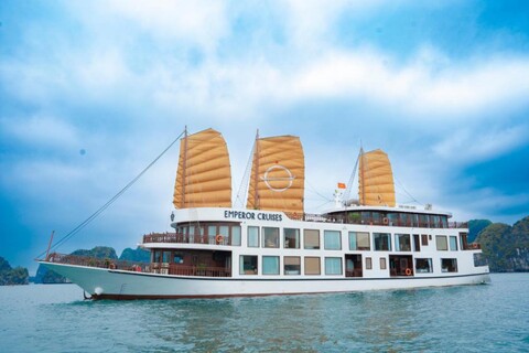 엠퍼러 크루즈 하롱