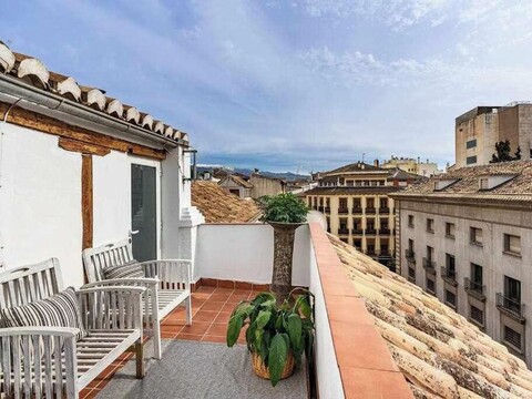 알로하미엔토 콘 엔칸토 그라나다 3000