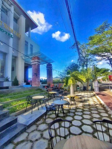 달랏 닌 추 호텔 앤 커피