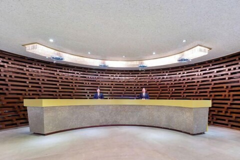 Zhongyi Hotel (Guangzhou Wanda Plaza Lejia Road Metro Station Branch)