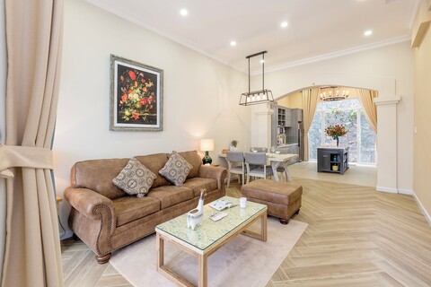 시티 센터의 라무르 빌라, 사우나 있음