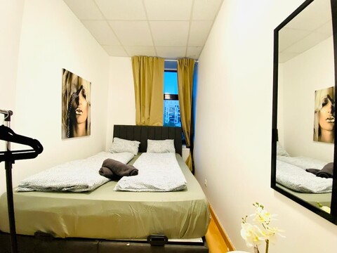 조용한 지역에 있는 아늑한 3 베드룸 아파트먼트