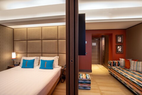 인디펜던트 호텔