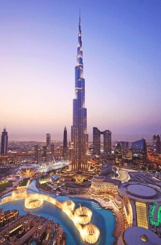 스카이라인 매제스티 - 부르즈 칼리파와 분수 전망