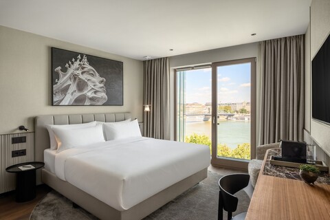 레온 호텔 & 라운지