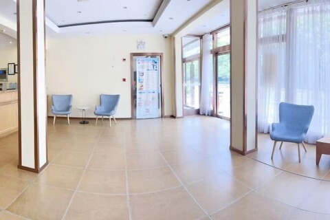 Home Inn (Shanghai Hongqiao International Airport Terminal 1 Branch)