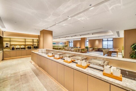 HanTing Hotel (Shanghai Fengxian Situan Powerlong Plaza)