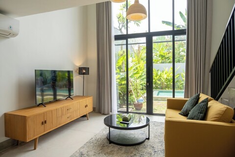 선셋-로프트 세미냑