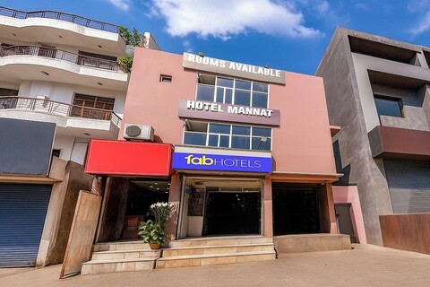 팹호텔 만나트 베라 엔클레이브