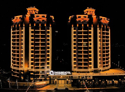 더 큐브 호텔 & 스위트 비엔티안