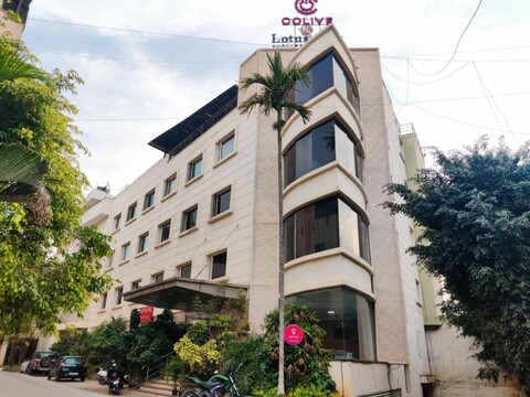 C Suites Business Hotel