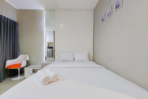 Simply Look Studio at Atria Residence Gading Serpong Apartment By Travelio