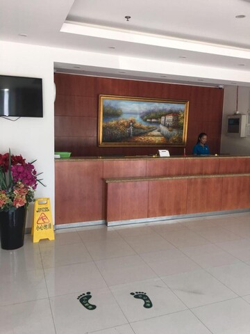 Hanting Hotel (Shanghai Caojing Industrial Park)