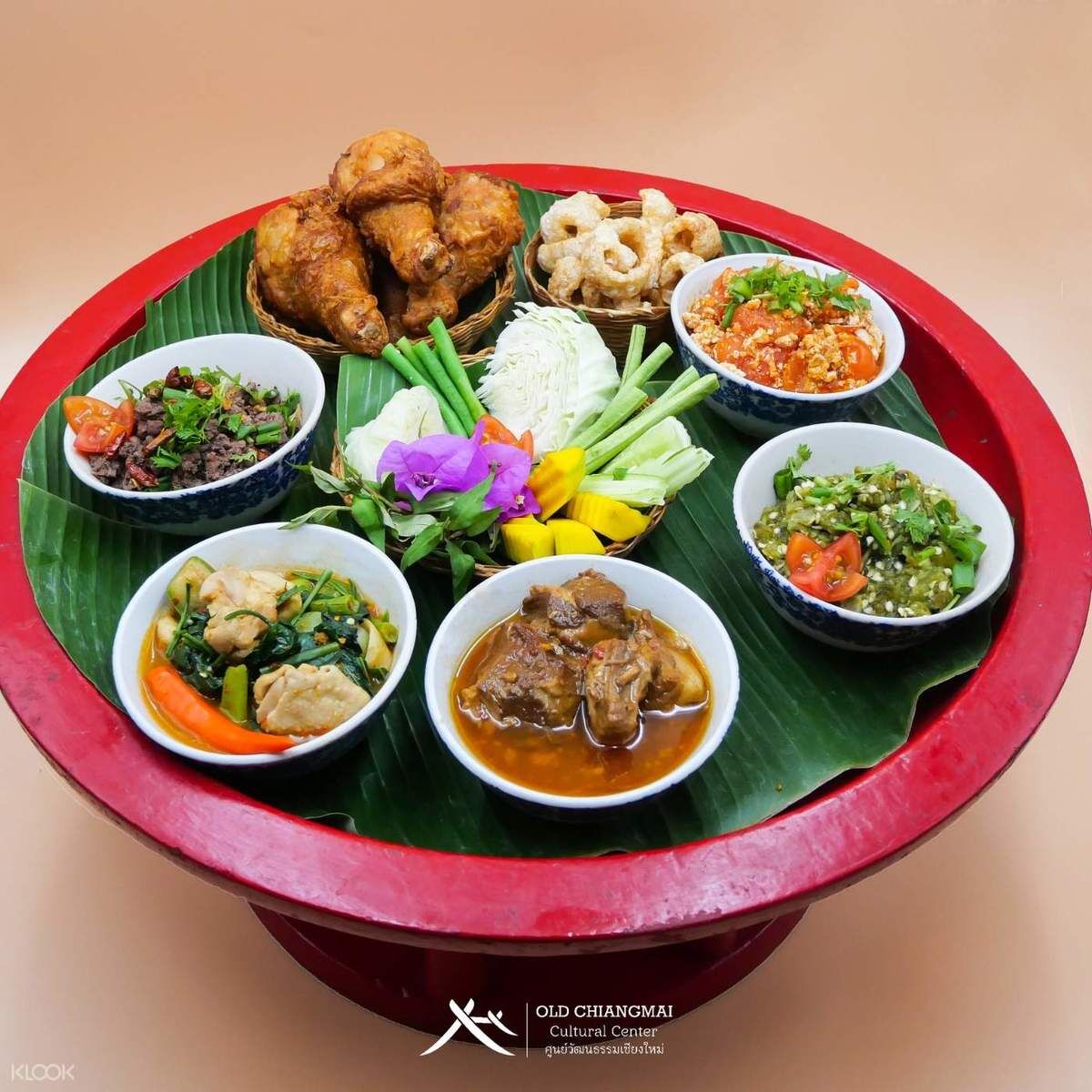 칸토케 디너 & 문화 쇼 티켓 (치앙마이)
