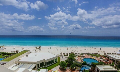 오션 프론트 리조트의 콘도