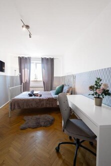 ClickTheFlat Wilson Square Apart Rooms