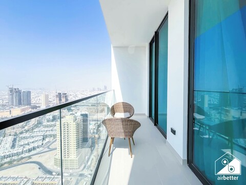 럭셔리 원 베드룸 발코니, 수영장, 체육관, 프라임 로케이션