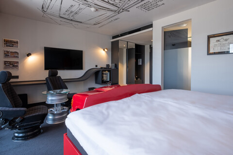 V8 Hotel Köln @MOTORWORLD