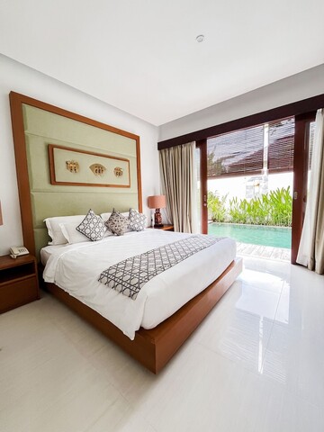 프라다 빌라스 세미냐크