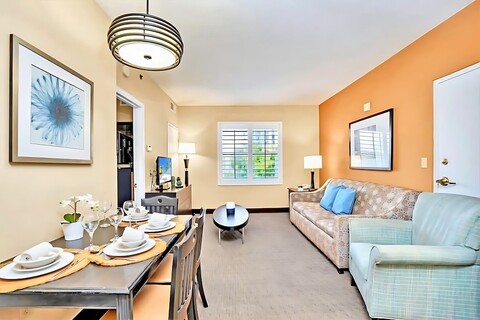 1 베드룸 아파트먼트, 디즈니 근처, 수영장, 온수 욕조, 아케이드 있음