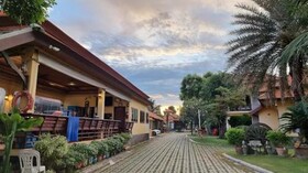 ปราณบุรีน้อยรีสอร์ท