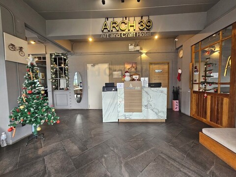 만달라 아치 39 호텔