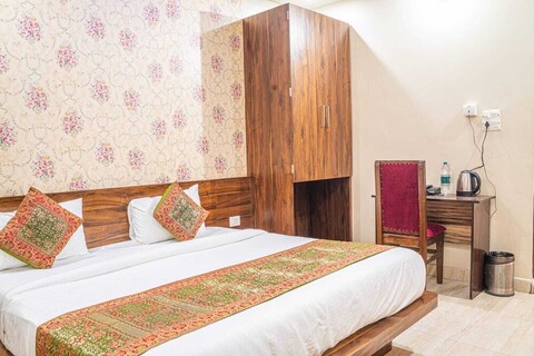 오키드 페탈 난디니 그랜드