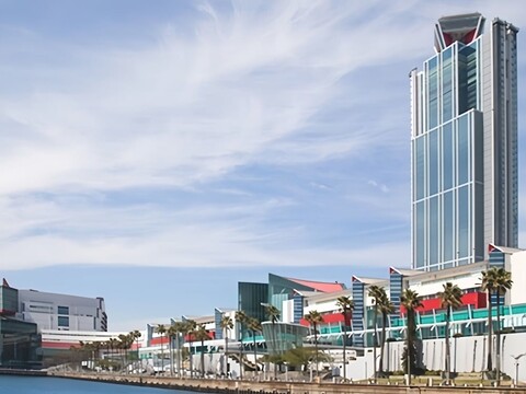 리브맥스 사키시마 코스모 타워 호텔