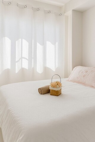 세부의 아늑한 퍼시몬 콘도