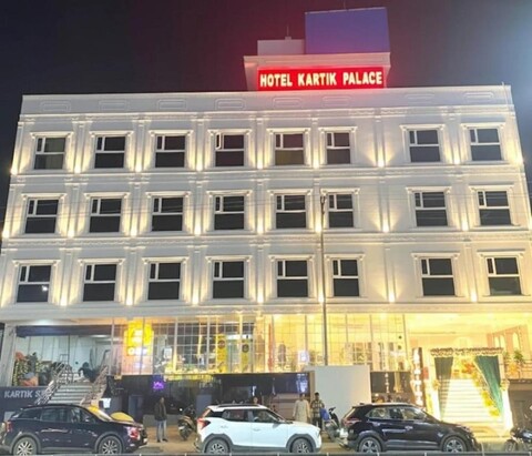 Hotel Kartik Palace