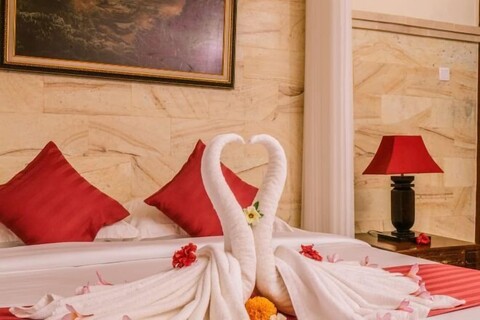 Mahagiri Resort & Restaurant