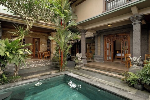 토곡 폴로스 우붓 하우스