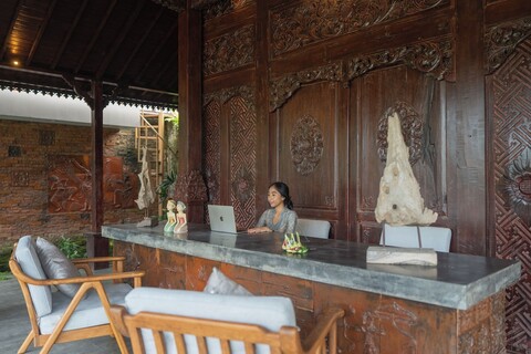 악스미 스위트 앤드 빌라스