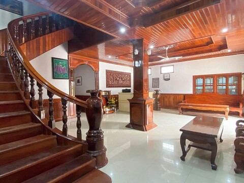 모니 속산 레지던스