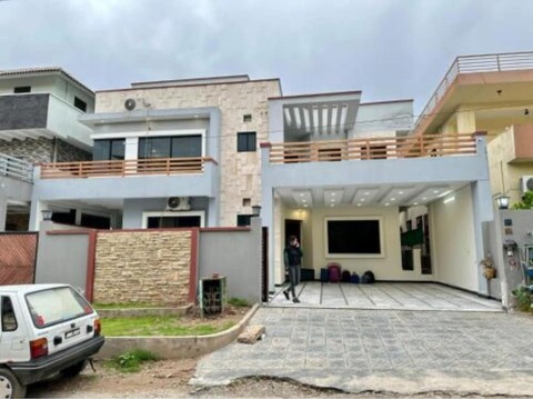 컴포트 패밀리 로지스, 이슬라마바드