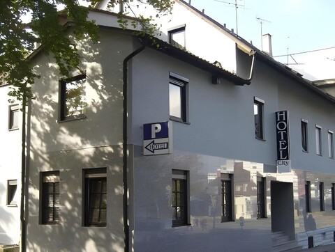 City Hotel