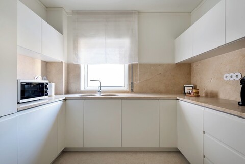 ACM021 봄바르다 홈즈, 가족을 위한 넓은 3베드룸