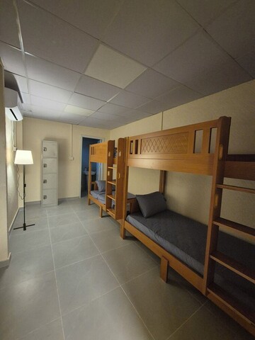 봄베이 백패커스 DXB 공항