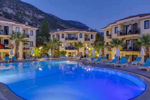 마르칸 비치 호텔 (성인 전용 16+)