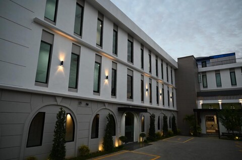 RS1 호텔 -- 왓따이 국제공항 근처