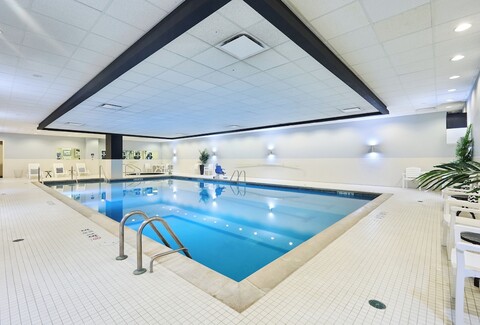 르네상스 시카고 오헤어 스위트 호텔