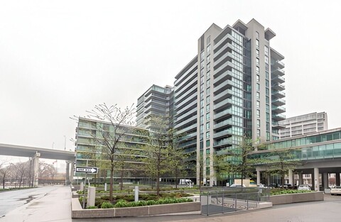 게스틸로 레지던스, 포트 요크