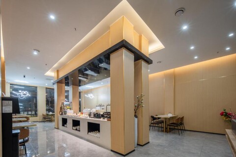 화항 호텔 - 프리 셔틀 앤 프리 브렉퍼스트 - CAN