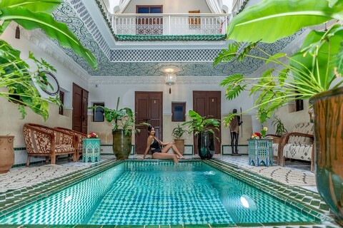 리아드 랄라 카디자 무라티 앤 스파