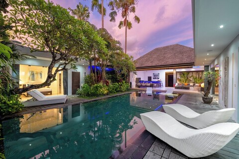 빌라 나에마 - 4 베드룸 프라이빗 빌라